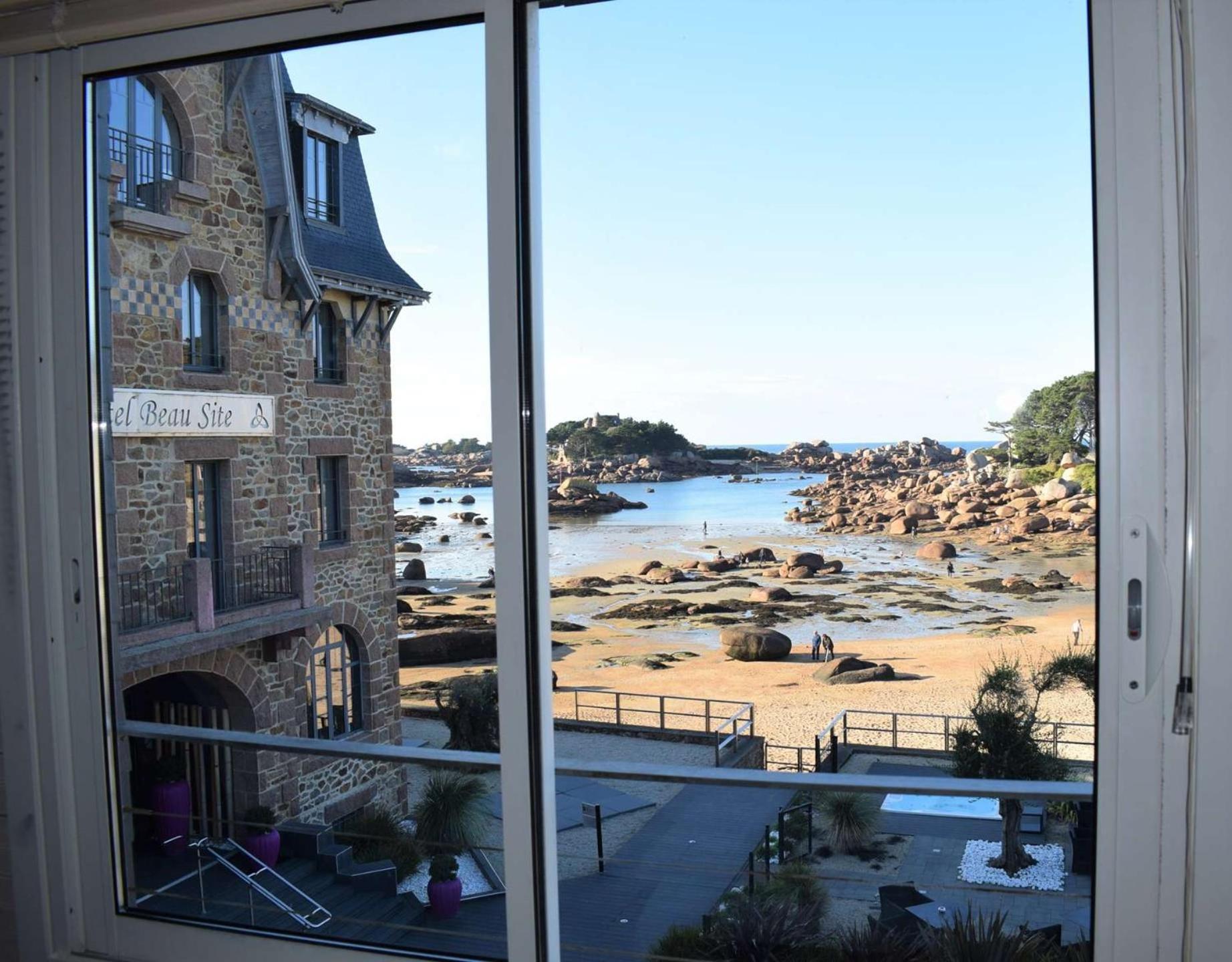 5 Pers Sur La A Ploumanac'h, Vue A - Ref 897 Appartement Perros-Guirec